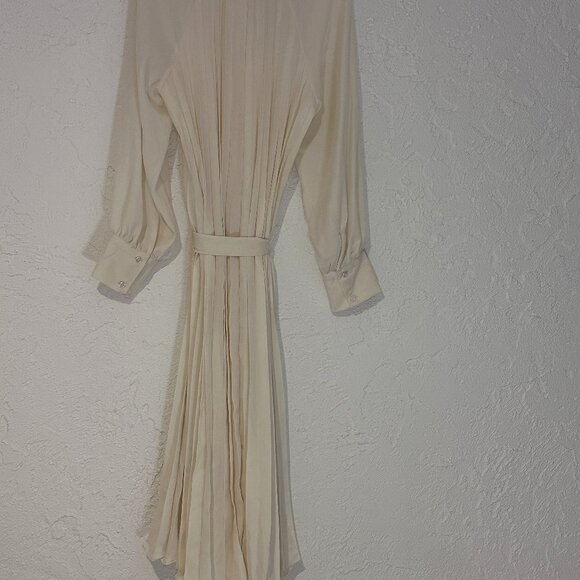 H&M Off White Long Elegant Party Dress w Belt Size S M - Worn Once - Picture 5 of 5